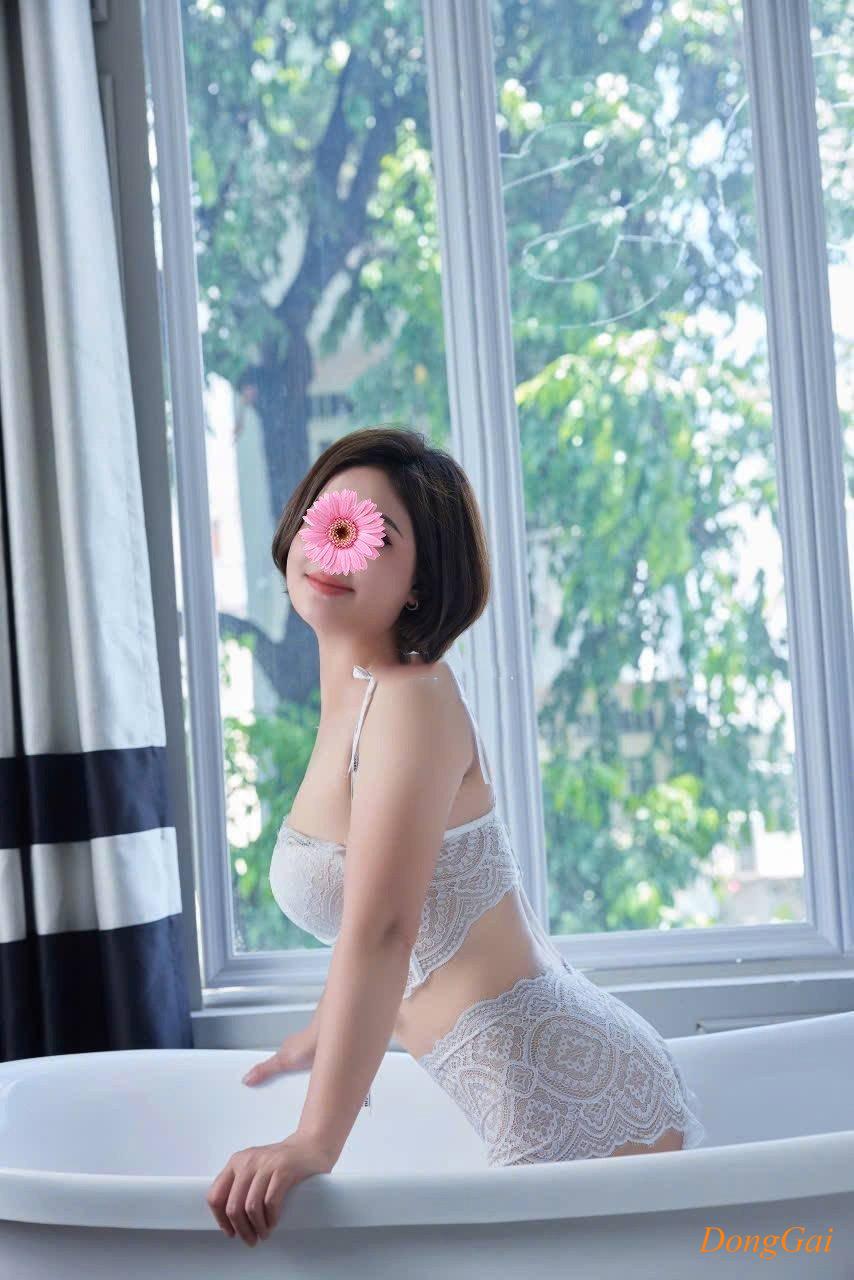 NGỌC ANH - Sexy dâm thần nữ - Body chuẩn - Dịch vụ càng chuẩn