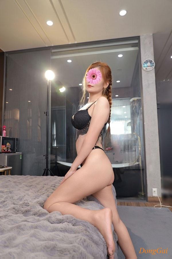 KHÁNH VÂN - Sexy dâm thần - chiều khách tê tái